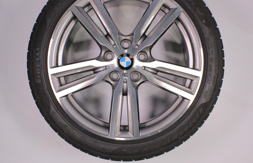 BMW BMW 2 serie F45 Active & Gran Tourer 18 inch M Velgen 486 + Winterbanden Pirelli Runflat Origineel