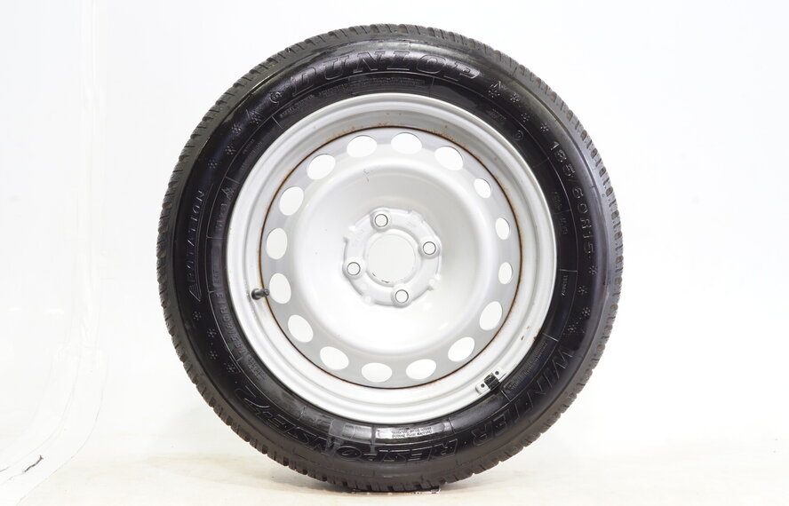 Smart Smart ForTwo ForFour W453 15 inch stalen velgen + Winterbanden Dunlop Origineel