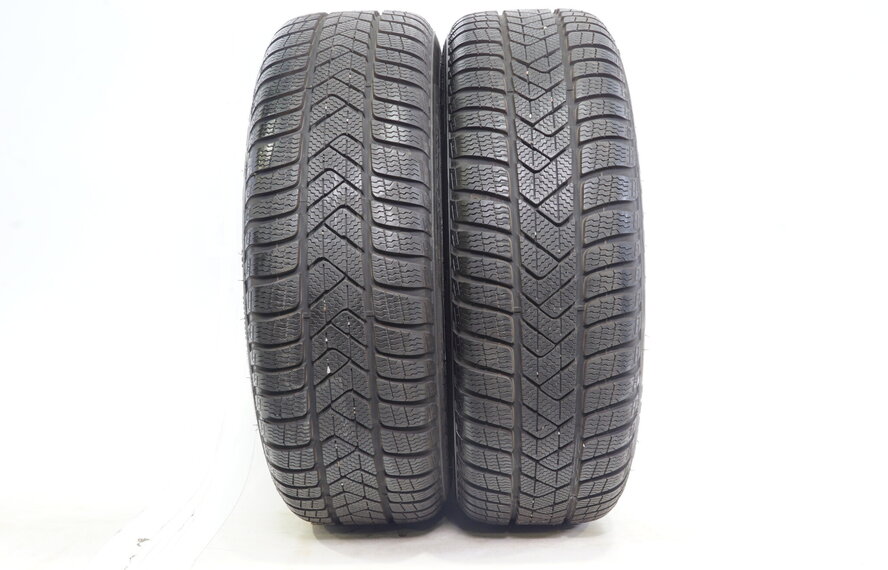 Volkswagen VW Golf 8 5H 17 inch velgen Belmont + Winterbanden Pirelli Origineel