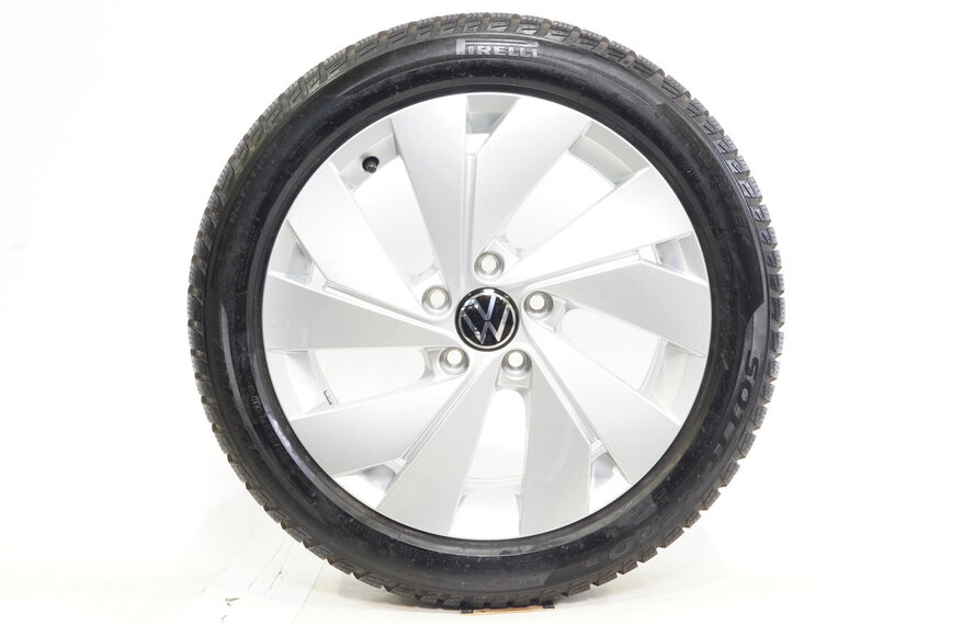 Volkswagen VW Golf 8 5H 17 inch velgen Belmont + Winterbanden Pirelli Origineel