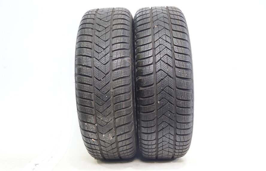 Volkswagen VW Golf 8 5H 17 inch velgen Belmont + Winterbanden Pirelli Origineel