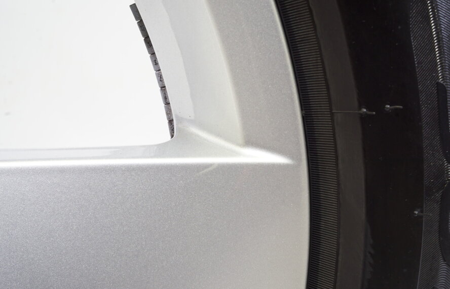 Volkswagen VW Golf 8 5H 17 inch velgen Belmont + Winterbanden Pirelli Origineel