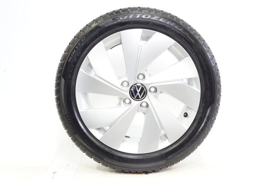 Volkswagen VW Golf 8 5H 17 inch velgen Belmont + Winterbanden Pirelli Origineel