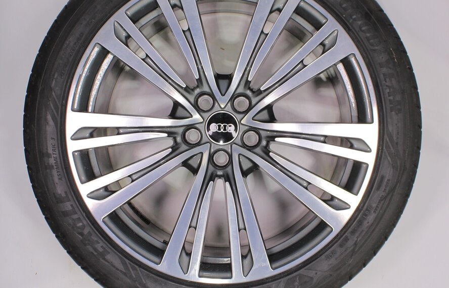 Audi Audi A8 4N 20 inch velgen Zomerbanden Goodyear Origineel