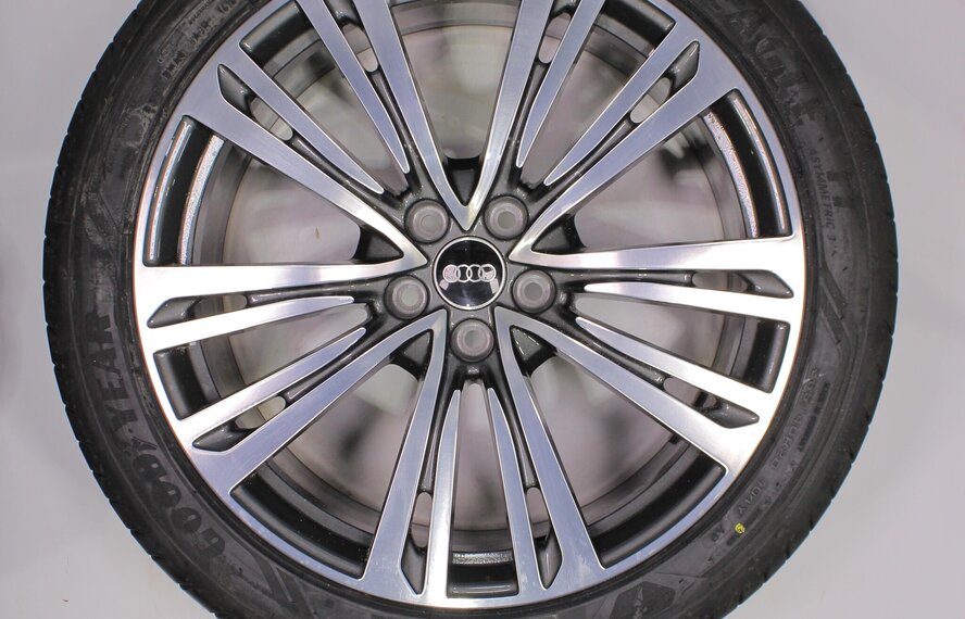 Audi Audi A8 4N 20 inch velgen Zomerbanden Goodyear Origineel
