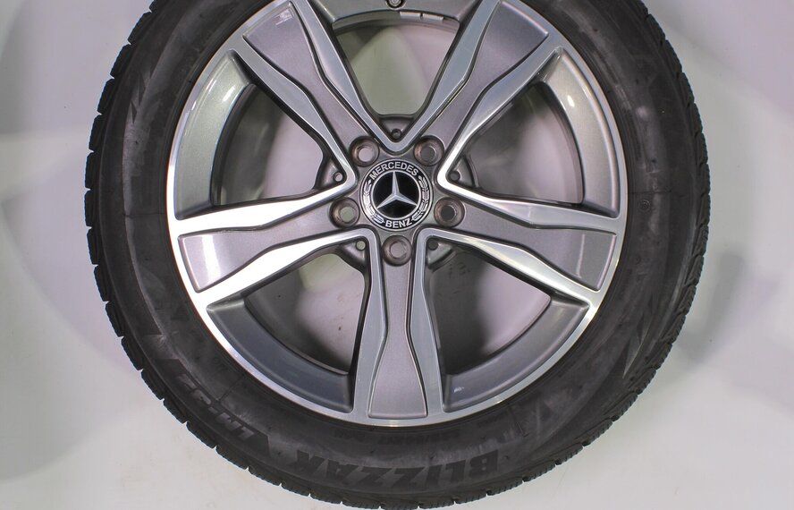 Mercedes Mercedes C Klasse W205 17 inch velgen + Winterbanden Bridgestone Origineel