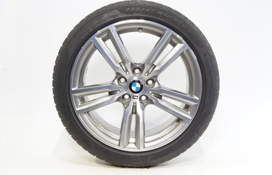 BMW BMW 2 serie F45 Active & Gran Tourer 18 inch M Velgen 486 + Winterbanden Pirelli Runflat Origineel