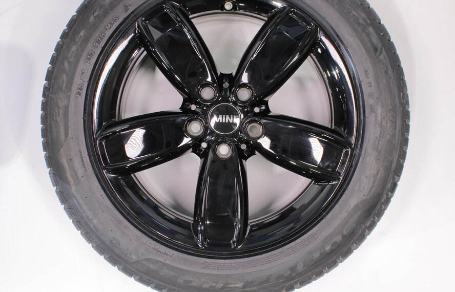 MINI Mini Countryman Spoke  F60 17 inch 531 velgen + Winterbanden Pirelli NIEUW Runflat Origineel