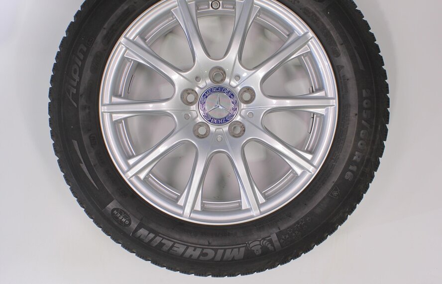 Mercedes Mercedes C Klasse W205 16 inch velgen + Winterbanden Michelin Origineel