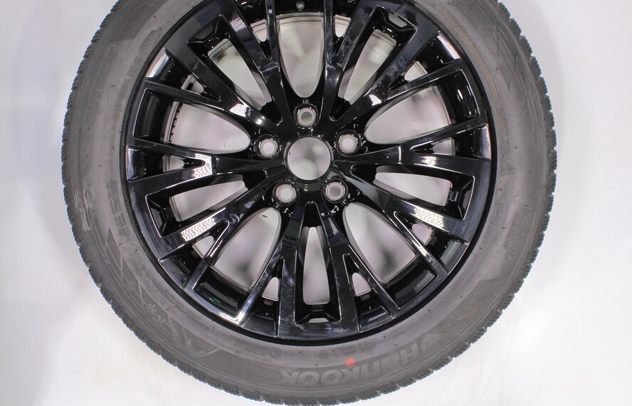 Volkswagen VW Sharan 7N 17 inch Jamara velgen + Winterbanden Hankook Origineel