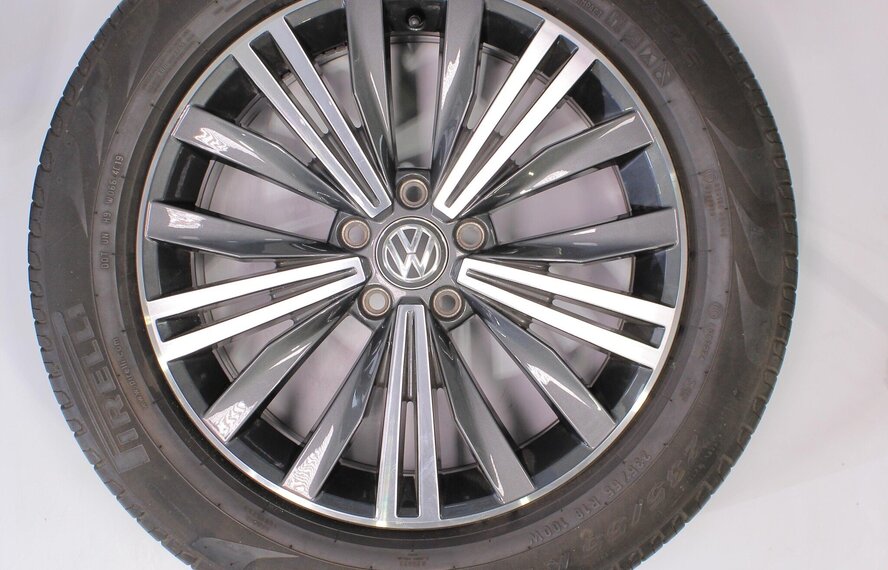 Volkswagen VW Tiguan 5NA 18 inch Nizza velgen + Zomerbanden Pirelli Origineel Volkswagen
