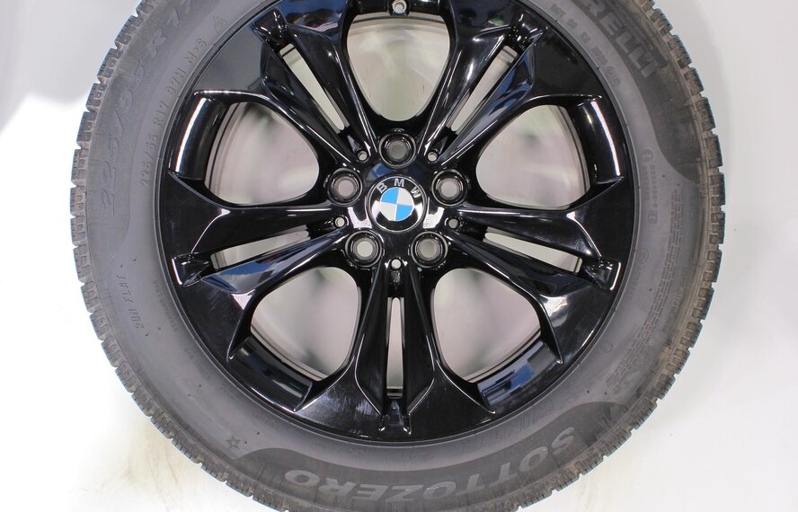 BMW BMW X1 F48 X2 F39 564 17 inch velgen Pirelli  Winterbanden runflat Origineel