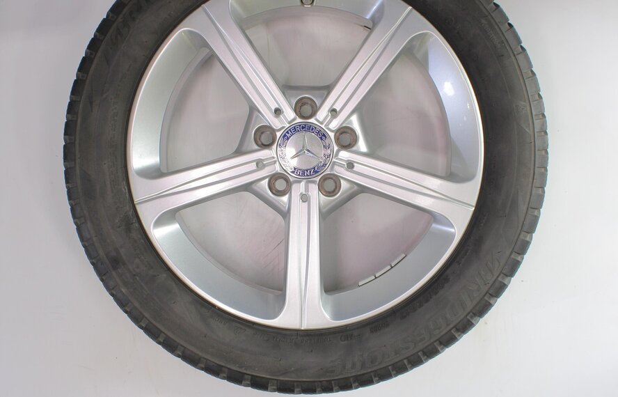 Mercedes Mercedes A B CLA Klasse W177 17 inch velgen + Winterbanden Bridgestone Origineel