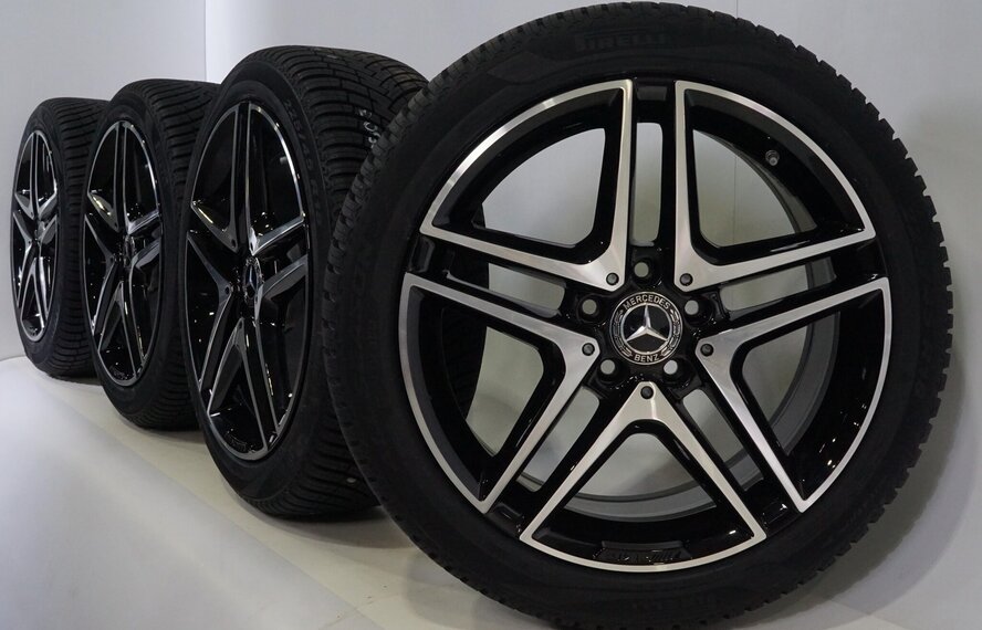 Mercedes Mercedes A B CLA Klasse W176 18 inch AMG velgen Nieuw + All-seasonbanden Pirelli Nieuw Origineel