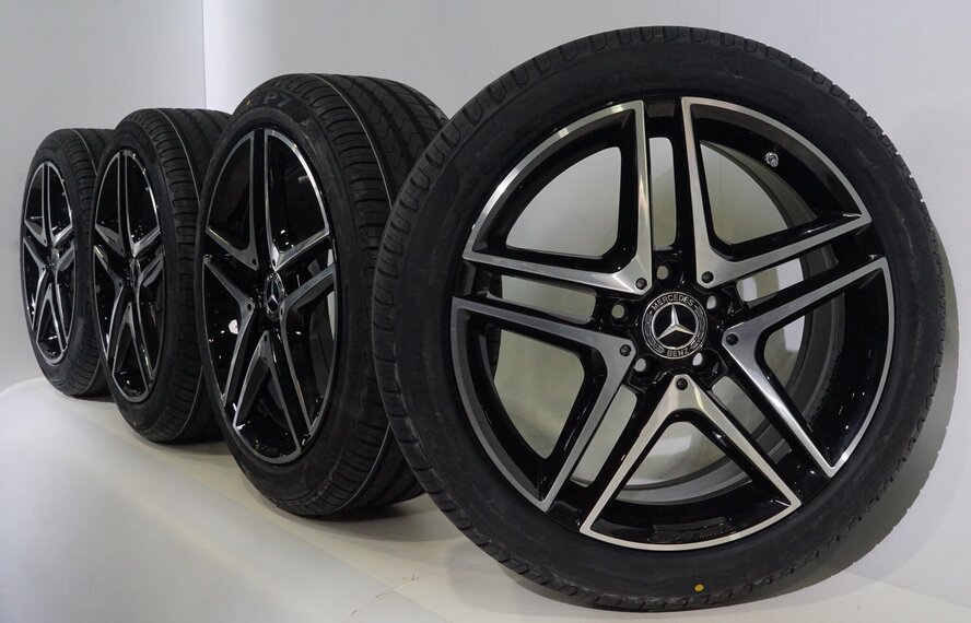 Mercedes Mercedes A B CLA Klasse W177 C118 W247 18 inch velgen Pirelli Zomerbanden Nieuw Origineel
