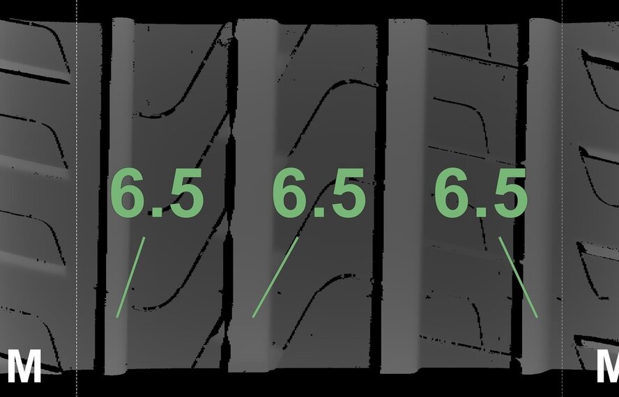 Mercedes Mercedes A B CLA Klasse W176 18 inch AMG velgen + Zomerbanden Pirelli Origineel NIEUW