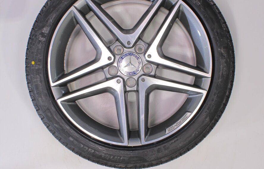 Mercedes Mercedes A B CLA Klasse W177 W118 W247  18 inch velgen Pirelli  Zomerbanden Origineel NIEUW