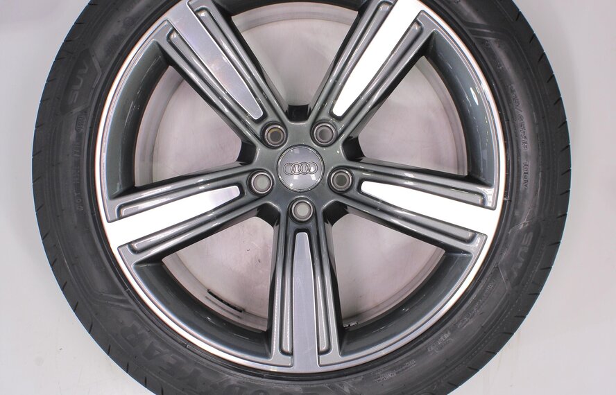 Audi Audi A8 4N  19 inch Goodyear Zomerbanden Origineel