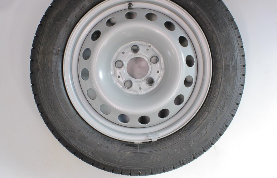 Mercedes Mercedes V-klasse W447  16 inch Goodyear Winterbanden Origineel