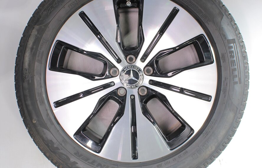 Mercedes Mercedes EQC N293 C293  19 inch Pirelli Winterbanden Origineel
