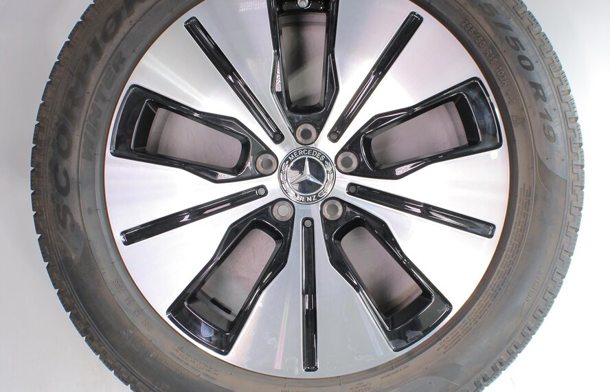 Mercedes Mercedes EQC N293 C293  19 inch Pirelli Winterbanden Origineel