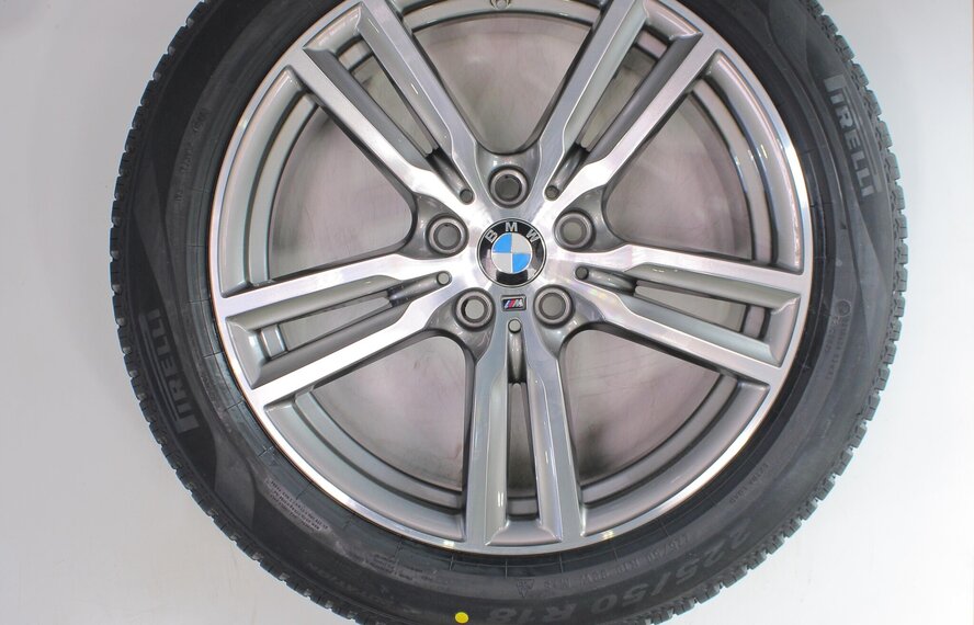 BMW BMW X1 X2  F48 F39 486M 18 inch velgen Pirelli  Winterbanden Origineel