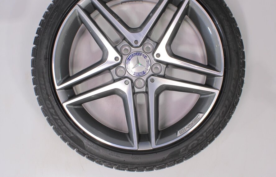 Mercedes Mercedes A B CLA Klasse W176 W117 W246  18 inch Pirelli Winterbanden Origineel