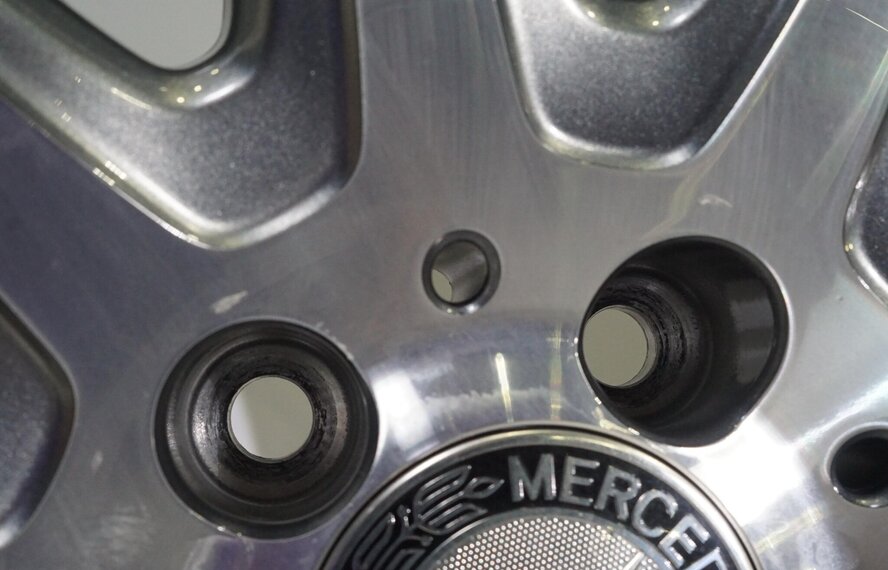 Mercedes Mercedes A-klasse A35 A45 W177 AMG 18 inch Michelin Winterbanden Origineel