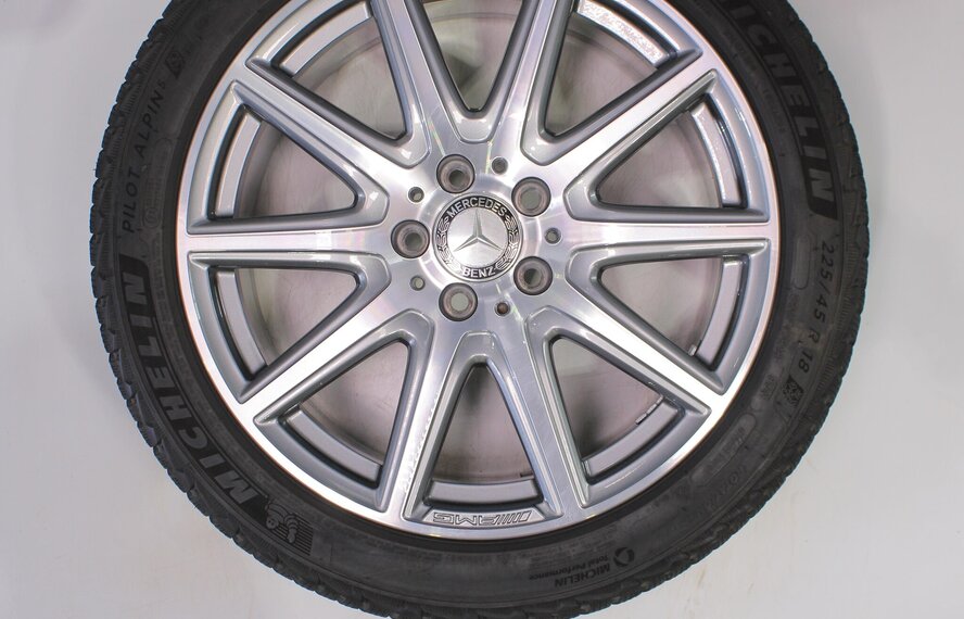 Mercedes Mercedes A-klasse A35 A45 W177 AMG 18 inch Michelin Winterbanden Origineel