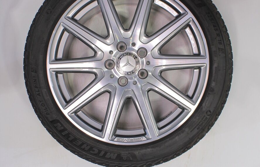 Mercedes Mercedes A-klasse A35 A45 W177 AMG 18 inch Michelin Winterbanden Origineel