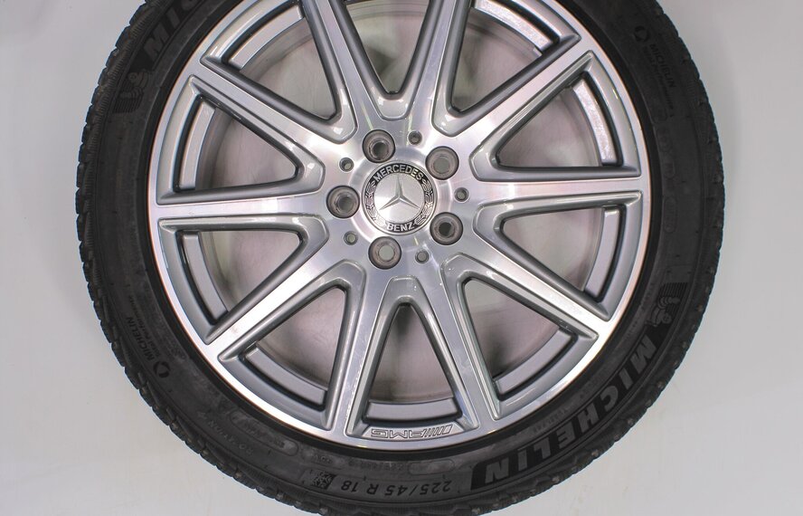 Mercedes Mercedes A-klasse A35 A45 W177 AMG 18 inch Michelin Winterbanden Origineel