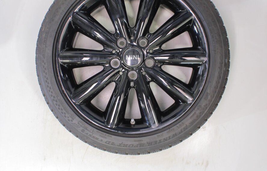 Mini Cooper / S / One / Cabrio F55 F56 F57 499 17 inch Dunlop Runflat Winterbanden Origineel