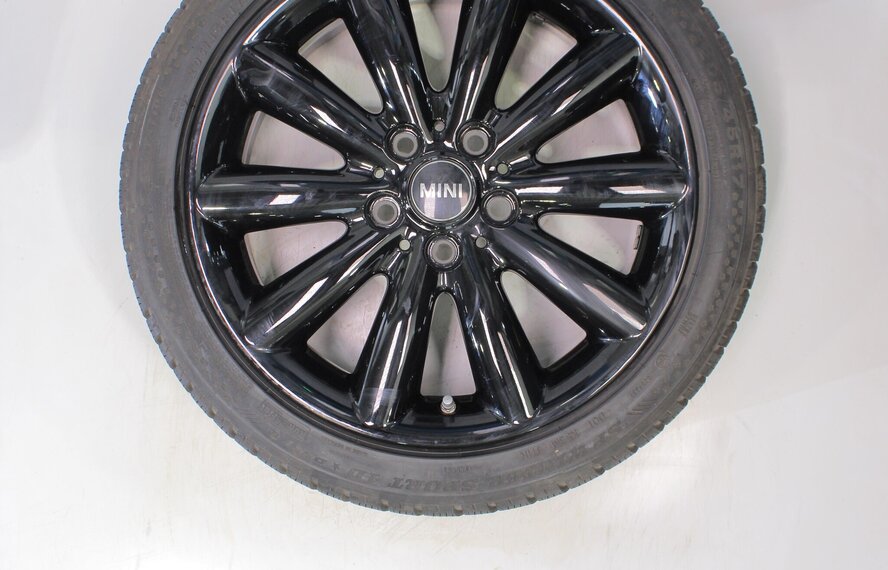 Mini Cooper / S / One / Cabrio F55 F56 F57 499 17 inch Dunlop Runflat Winterbanden Origineel