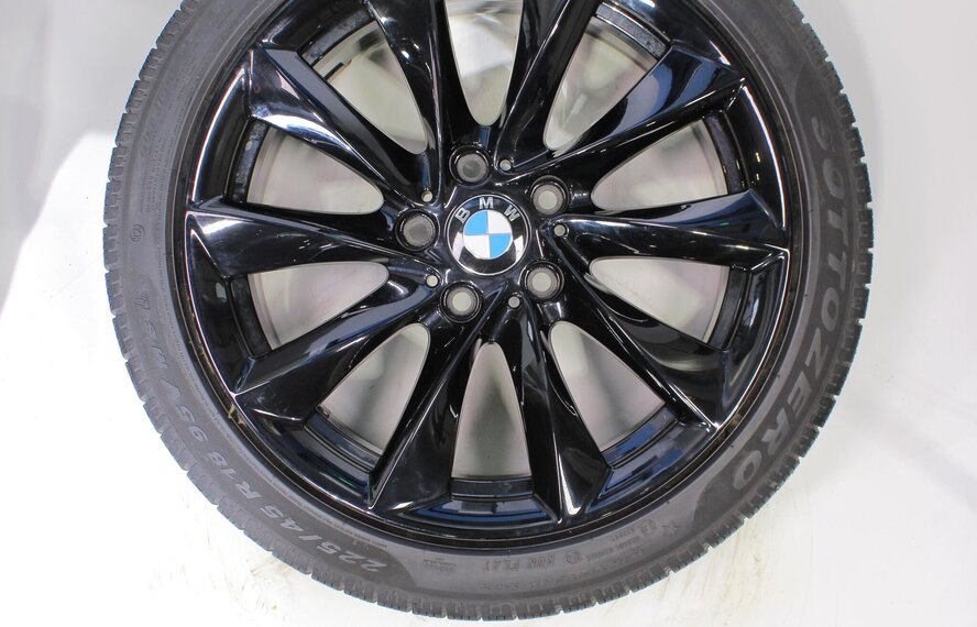 BMW BMW 3 serie F30 F31 415 18 inch Pirelli Winterbanden Origineel