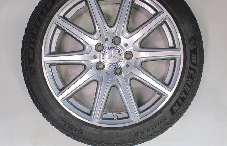 Mercedes Mercedes A-klasse A35 A45 W177 AMG 18 inch Michelin Winterbanden Origineel
