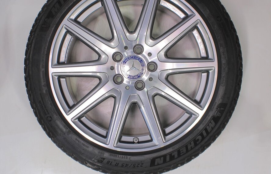 Mercedes Mercedes A-klasse A35 A45 W177 AMG 18 inch Michelin Winterbanden Origineel