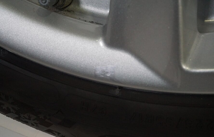 BMW BMW 5 6 serie F06 F10 F11 F12 F13 17 inch Michelin Runflat Winterbanden Origineel