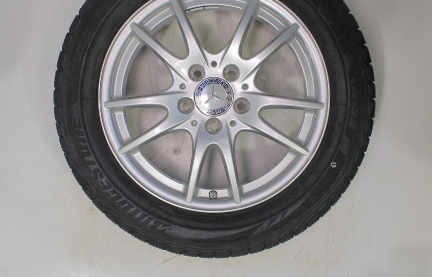 Mercedes Mercedes A B CLA Klasse W176 W117 W246 16 inch Bridgestone Winterbanden Origineel