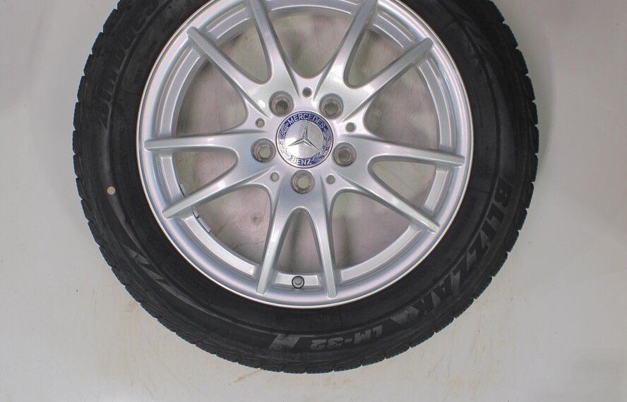 Mercedes Mercedes A B CLA Klasse W176 W117 W246 16 inch Bridgestone Winterbanden Origineel