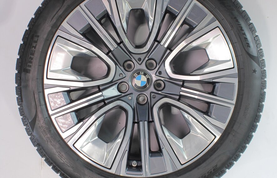 BMW BMW 7 serie G70 X3 G45 906 20 inch velgen Pirelli Winterbanden Origineel