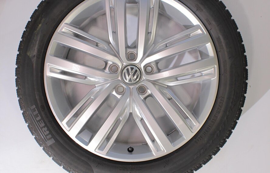 Volkswagen Volkswagen Tiguan II Auckland 19 inch Pirelli Winterbanden Origineel