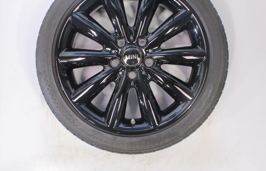 Mini Cooper / S / One / Cabrio F55 F56 F57 499 17 inch Dunlop Runflat Winterbanden Origineel