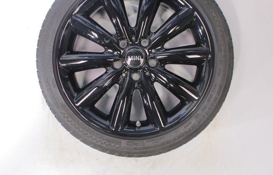 Mini Cooper / S / One / Cabrio F55 F56 F57 499 17 inch Dunlop Runflat Winterbanden Origineel