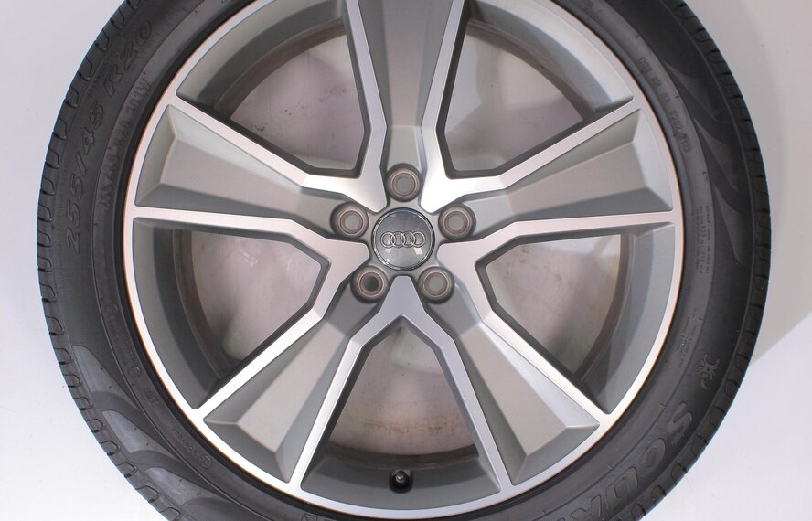 Audi Audi Q5 SQ5 80A 20 inch Pirelli Zomerbanden Origineel