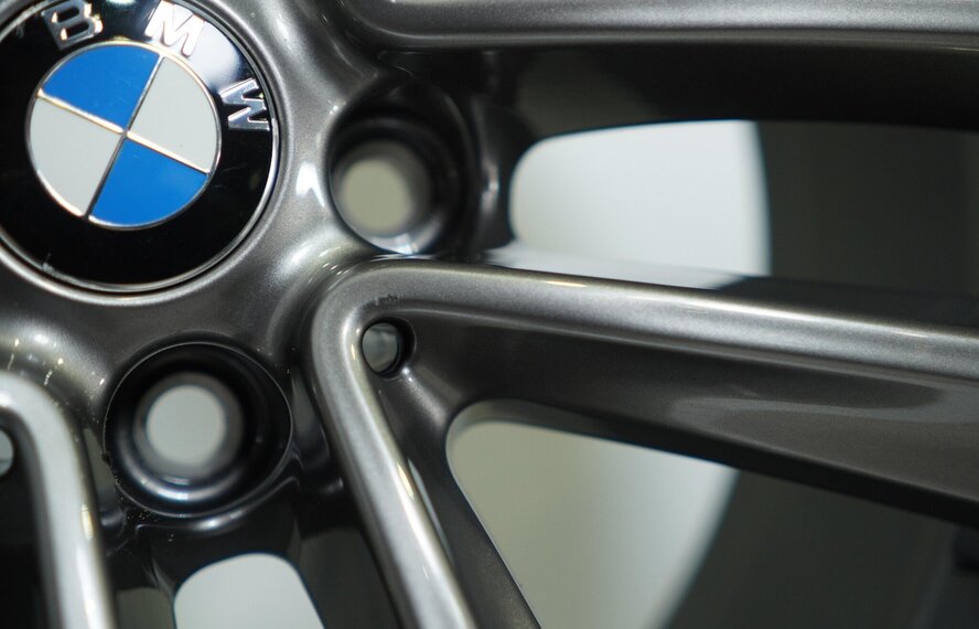 BMW BMW 6 GT G32 7 serie G11 G12 630 19 inch Pirelli Runflat Winterbanden Nieuw Origineel