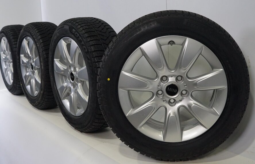 Mini Mini Countryman F60 530 17 inch Pirelli  Winterbanden NIEUW Origineel