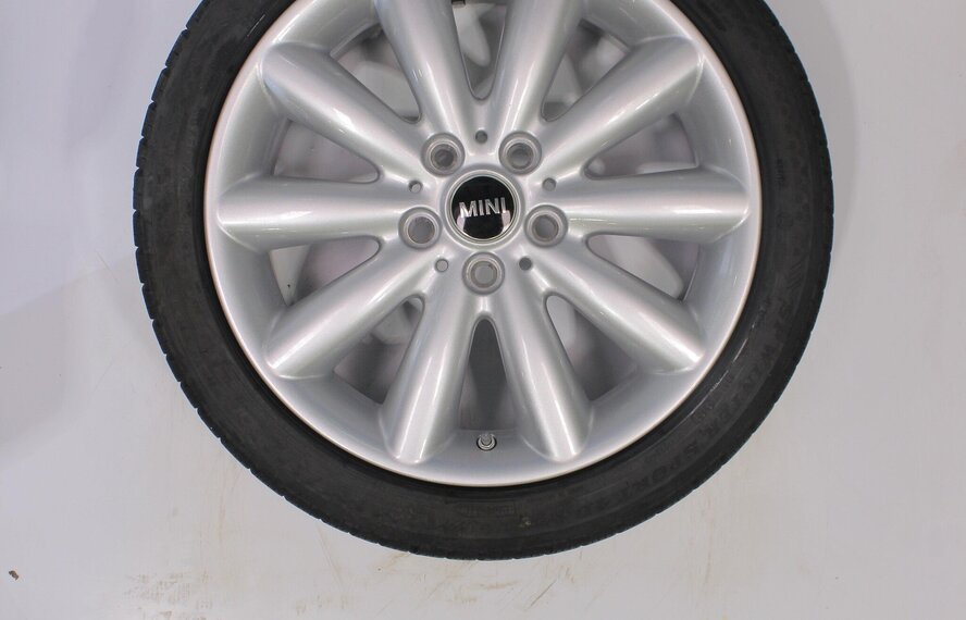 Mini Mini Cooper / S / One / Cabrio F55 F56 F57 499 17 inch Dunlop Runflat Winterbanden Origineel