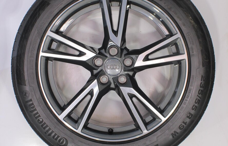 Audi Audi Q5 SQ5 80A 19 inch Continental Zomerbanden Origineel