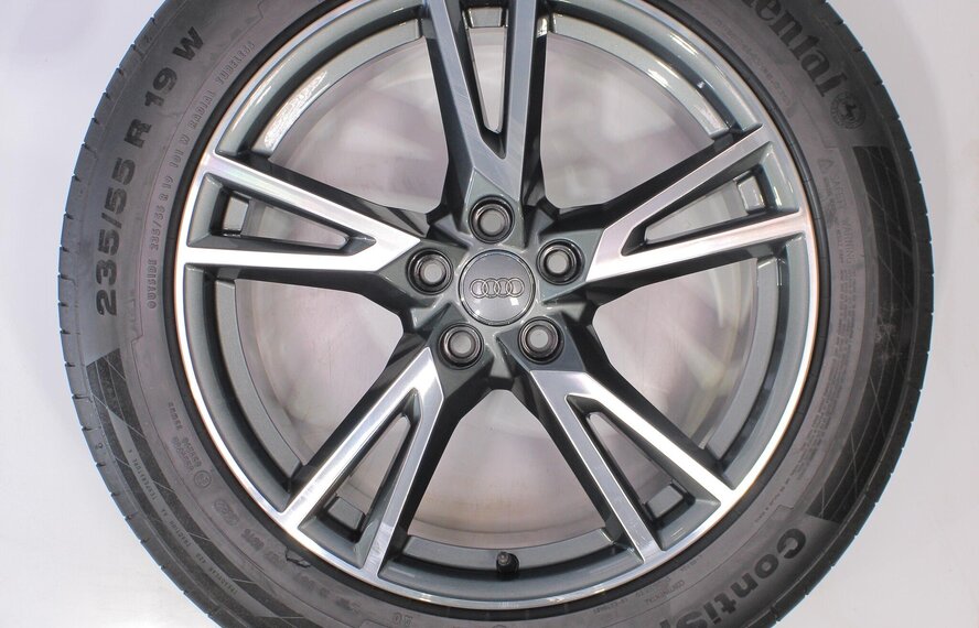 Audi Audi Q5 SQ5 80A 19 inch Continental Zomerbanden Origineel