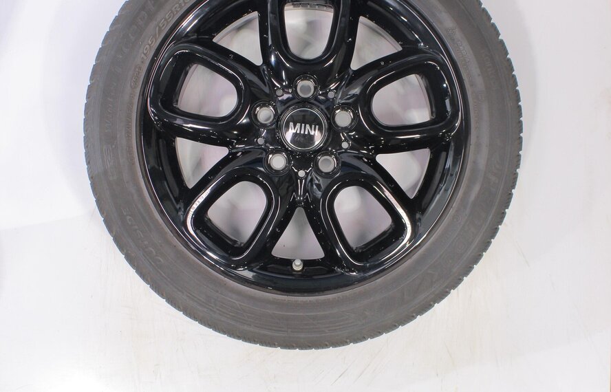 Mini Cooper / S / One / Cabrio F55 F56 F57 494 16 inch Hankook Runflat Winterbanden Origineel